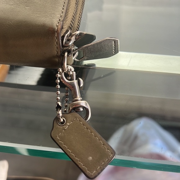 Coach Vintage Wallet EUC Olive Color Womens Clutch - Picture 6 of 15